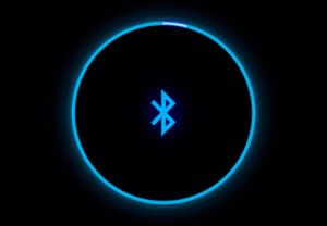 JOYROOM باور بانك Joyroom بقدرة 30 وات وسعة 10000 مللي أمبير في الساعة مع كابلات Lightning وUSB-C مدمجة، أسود (JR-PBC06)