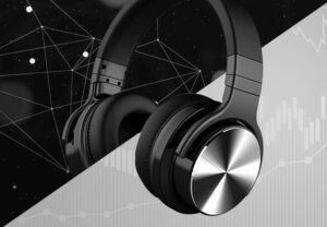 JOYROOM باور بانك Joyroom بقدرة 30 وات وسعة 10000 مللي أمبير في الساعة مع كابلات Lightning وUSB-C مدمجة، أسود (JR-PBC06)